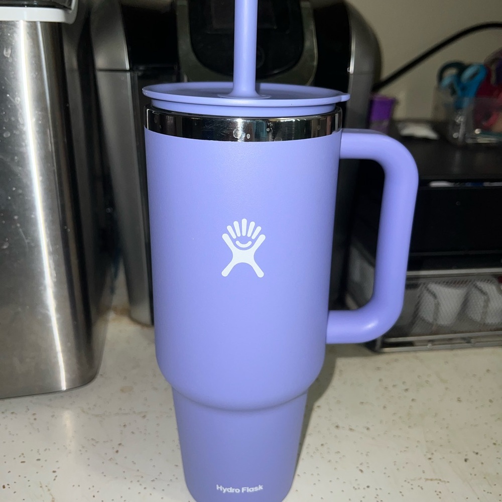 Hydro Flask Lavender Tumbler with Handle